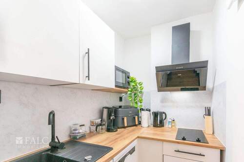 Küche inkl. Spülmaschine und Geräten - 