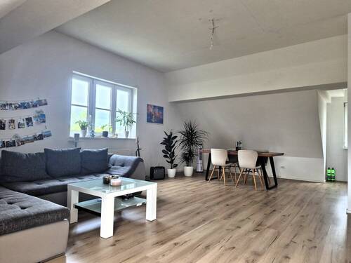 Wohnzimmer - 2 Zimmer Etagenwohnung zum Kaufen in Ansbach