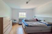 Schlafzimmer 1.OG - 