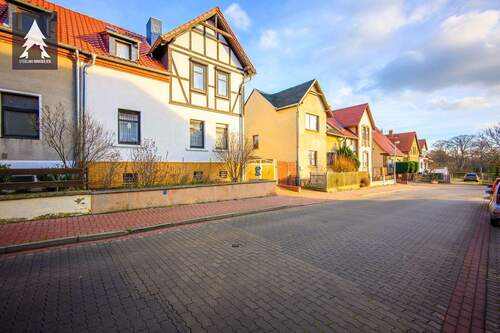 Haus - 4 Zimmer Doppelhaushälfte in Weddersleben