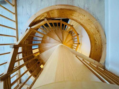 Treppe in den oberen Bereich.jpeg - 