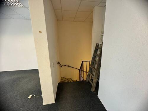 Treppenanlage zum Untergeschoss - 
