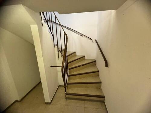 Treppenanlage zum Untergeschoss - 