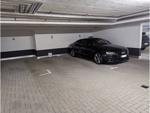 Tiefgarage 4 - 