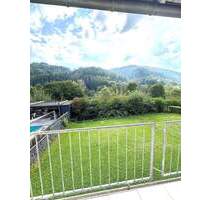 Frei ab sofort 3-Zimmerwohnung im Erdgeschoss im 3 Familienhaus mit überdachtem Balkon - Kordel