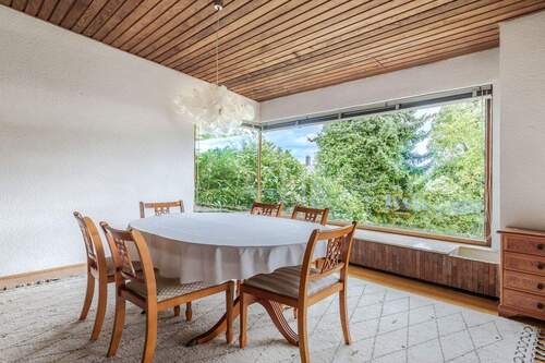 Esszimmer - 7 Zimmer Einfamilienhaus in Hofheim am Taunus