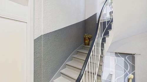 Flur - Bieterverfahren: Gepflegtes Mehrfamilienhaus in zentraler Lage von Frankfurt-Gallus