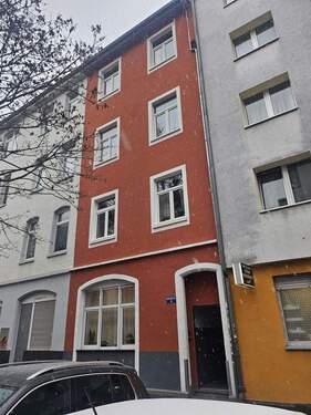 Außenansicht - 9 Zimmer Mehrfamilienhaus, Wohnhaus zum Kaufen in Frankfurt am Main