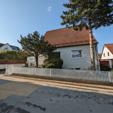Außenansicht - 8 Zimmer Einfamilienhaus in Heroldsberg