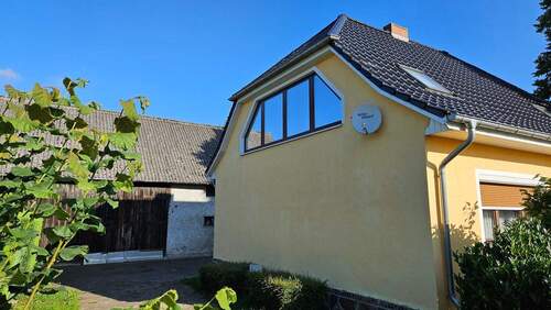 Giebelansicht SSW.jpg - 5 Zimmer Einfamilienhaus zum Kaufen in Boldekow