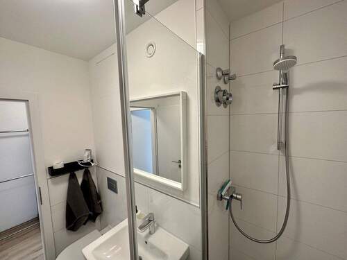 Badezimmer - 3 Zimmer Etagenwohnung in Köln