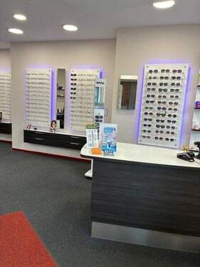 Innenansicht Laden 1.jpg - 