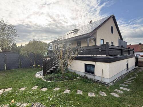 Herzlich Willkommen - Ankommen. Durchatmen. Zuhause sein! Mehrfamilienhaus in Feldrandlage mit idyllischem Weitblick.
