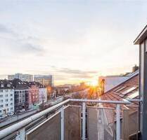 Großzügiges Penthouse in Golzheim - Wohnkomfort mit Kamin - Düsseldorf