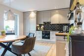 offene Küche mit Essbereich - 2 Zimmer Etagenwohnung in Gelting