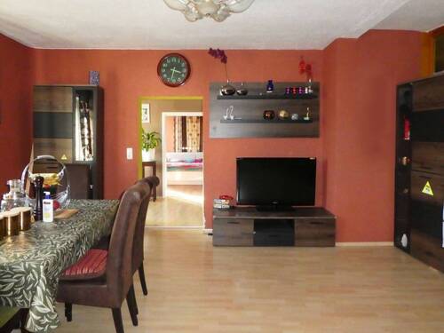 Wohnzimmer - 1 Zimmer Mehrfamilienhaus, Wohnhaus in Biebergemünd-Wirtheim