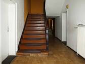 Treppe zur Wohnung im 1.OG - 