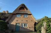 Bild 1 - Charmantes Hausteil in Morsum - 1.350.000,00&nbsp;EUR Kaufpreis, ca.&nbsp; 115,00&nbsp;m&sup2;&nbsp;Wohnfl&auml;che