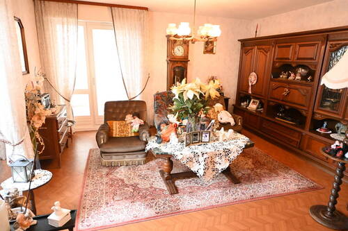 Wohnzimmer - Etagenwohnung mit 96,00 m&sup2; in Stiring-Wendel zum Kaufen