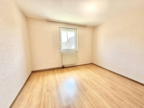 1. OG: Schlafzimmer - 