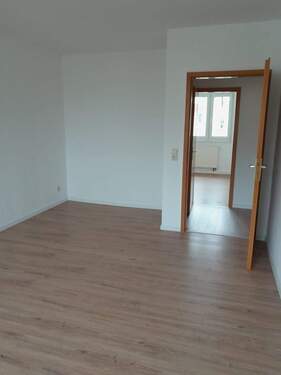 Zimmer - 3 Zimmer Etagenwohnung zur Miete in Plauen