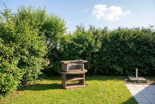 Bad_Duerrheim_002_2026-01-09_Garten_009_Summer - 