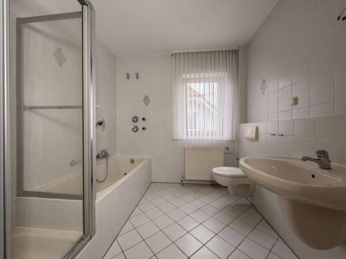 Dusch- u. Wannenbad - 