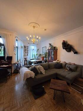 Wohnzimmer - Charmanter Altbau in Schleußig - 650,00&nbsp;EUR Kaltmiete, ca.&nbsp; 67,10&nbsp;m&sup2;&nbsp;Wohnfl&auml;che