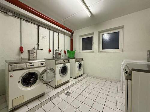 Wasch- und Trockenkeller - 