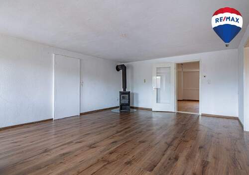 Wohnzimmer - Historisches Mehrfamilienhaus mit Denkmalschutz in Horheim