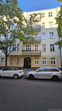 Hausansicht - 2 Zimmer Etagenwohnung zum Kaufen in Berlin