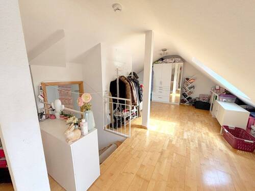 Schlafzimmer DG - 
