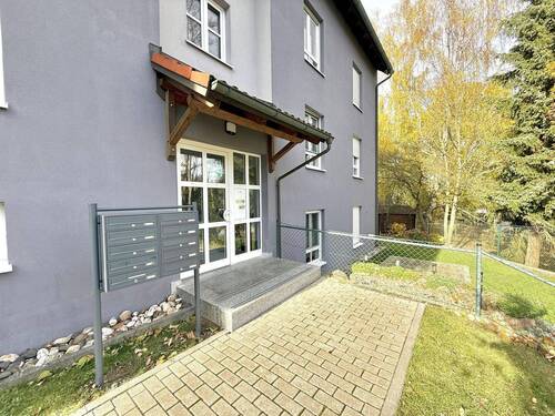 Außenansicht - vermietete Dachgeschosswohnung mit Balkon in schöner Lage