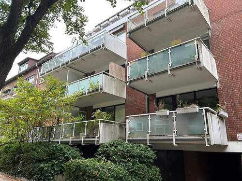 Hausansicht Strassenseite - 