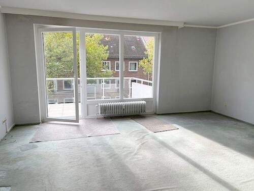 Wohnzimmer - 3 Zimmer Etagenwohnung in Hamburg