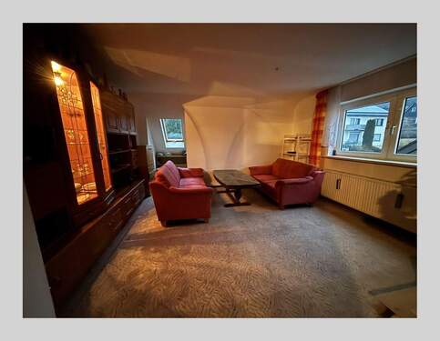 Wohnzimmer - 4 Zimmer Etagenwohnung zur Miete in Lindlar / Frielingsdorf