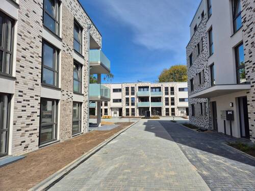 Zufahrt - 3 Zimmer Etagenwohnung zum Kaufen in Lübeck