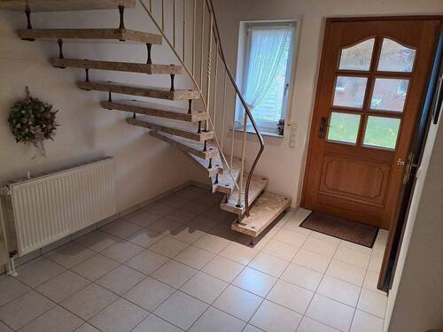 Flur - Terrassenwohnung mit 83,00 m&sup2; in Jork zur Miete