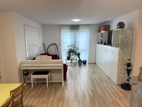 Wohnen und Essen Bild 2.jpg - Etagenwohnung mit 71,30 m² in Erlangen zur Miete