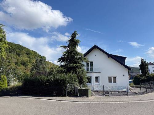 Impression Außenansicht - Einfamilienhaus mit 231,00 m² in Bad Neuenahr-Ahrweiler zum Kaufen