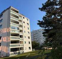 Beste Stadtlage, Sachsenweg, Saarbrücken, komfortable ETW-Wohnung mit Garage und Pool im Haus