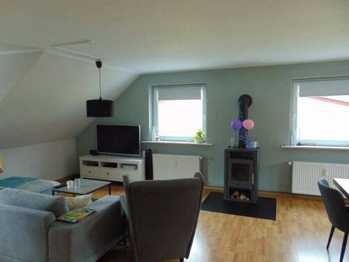 Bild 2 - 5 Zimmer Etagenwohnung zur Miete in Briedern