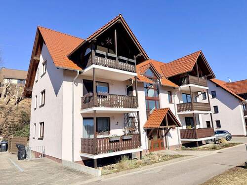 Hausansicht - freundliche Wohnung in ruhiger Lage