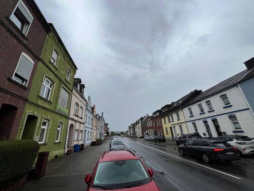 Ansicht Straße - Reihenmittelhaus mit 150,00 m² in Jülich zum Kaufen