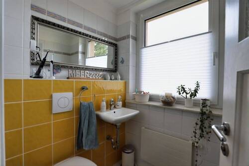 Gäste-WC im Obergeschoss - 