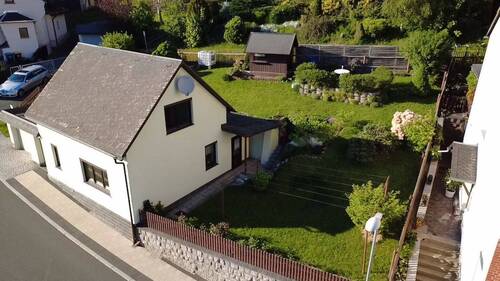 Bild 2 - 2 Zimmer Einfamilienhaus zum Kaufen in Rodewisch