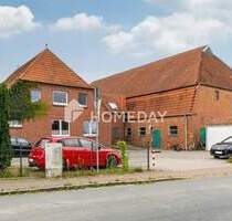 Investitionschance: Bauernhaus mit Baugrundstück für 19 Wohneinheiten - Elmenhorst