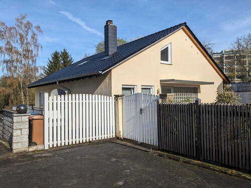 Frontansicht - 7 Zimmer Einfamilienhaus in Pirmasens