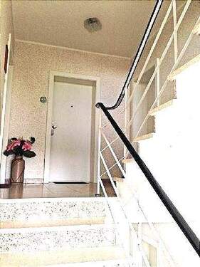 Treppenhaus - Etagenwohnung mit 64,30 m&sup2; in Töging a.Inn zum Kaufen