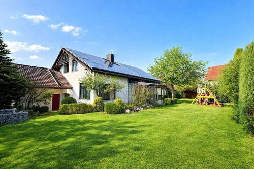 Garten - 5 Zimmer Einfamilienhaus zum Kaufen in Geisenhausen